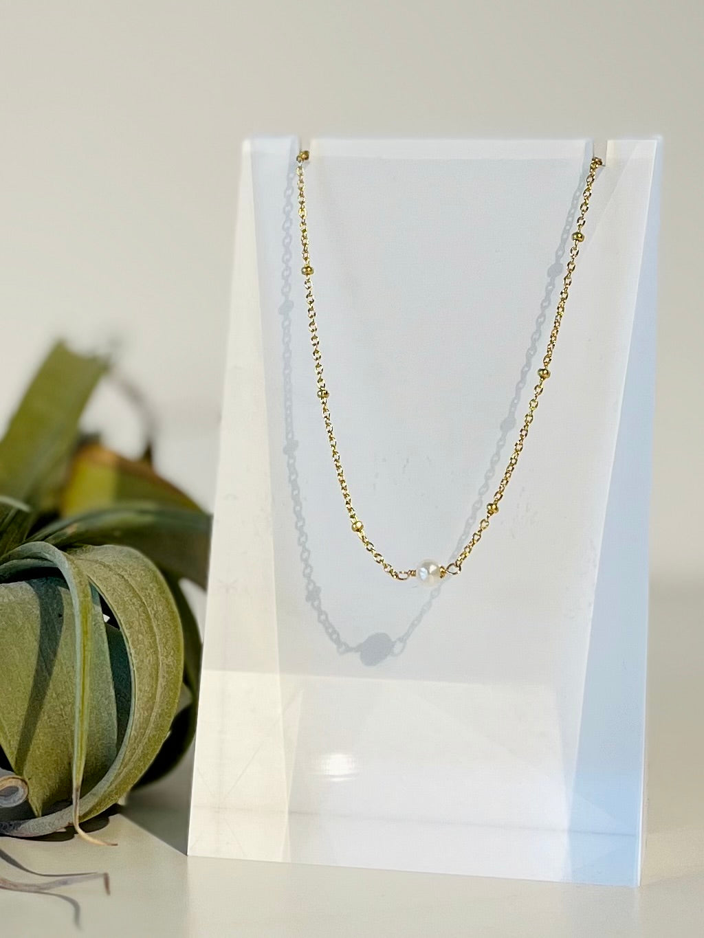 Dot Necklace {Gold}